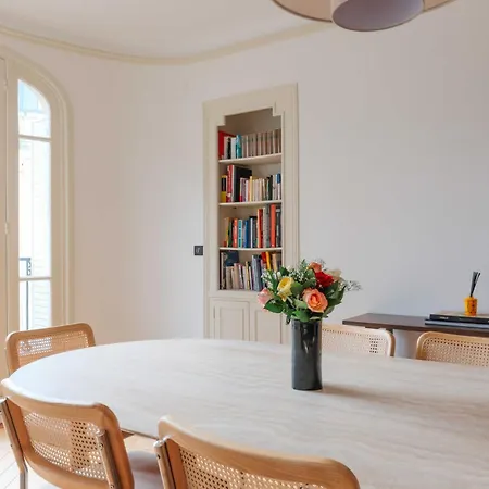 Elegance And Refinement Close To Sacre Coeur Apartamento